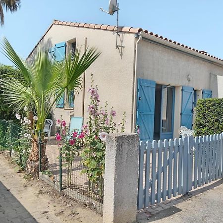 Maison Avec Terrasse Et Piscine Dans Residence A 6Min De La Plage سانت ماري لا مير المظهر الخارجي الصورة
